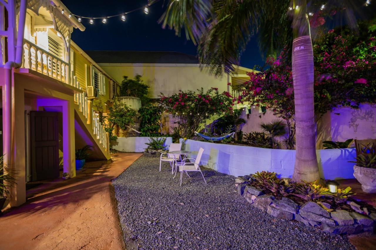 Victoria House Hotel Frederiksted Exterior foto